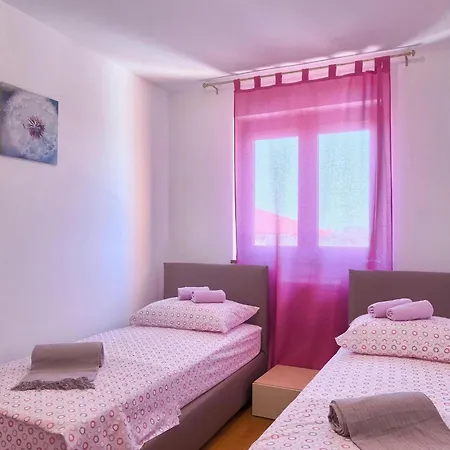 Dom wakacyjny Glory *