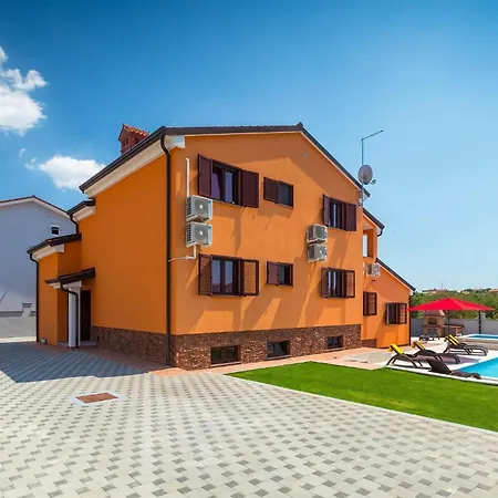 Glory Holiday home