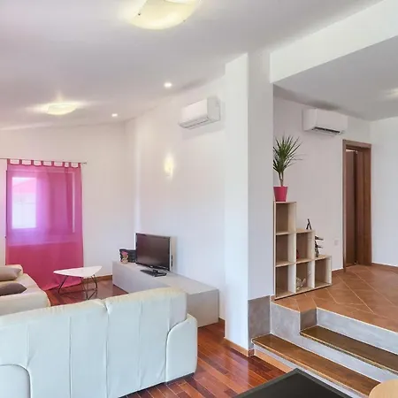 Glory Holiday home