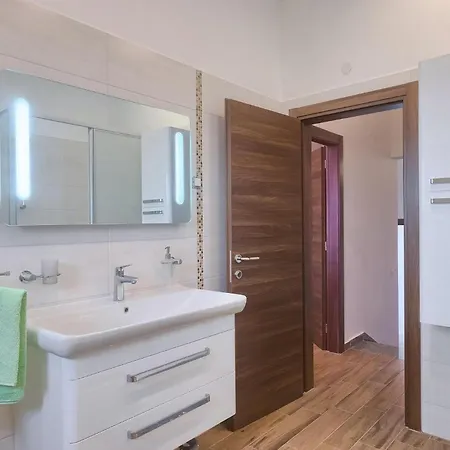 Holiday home Glory *