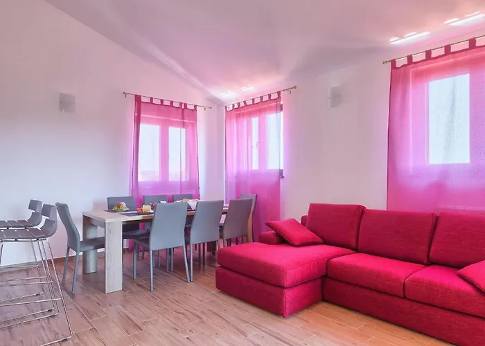 Holiday home Glory *