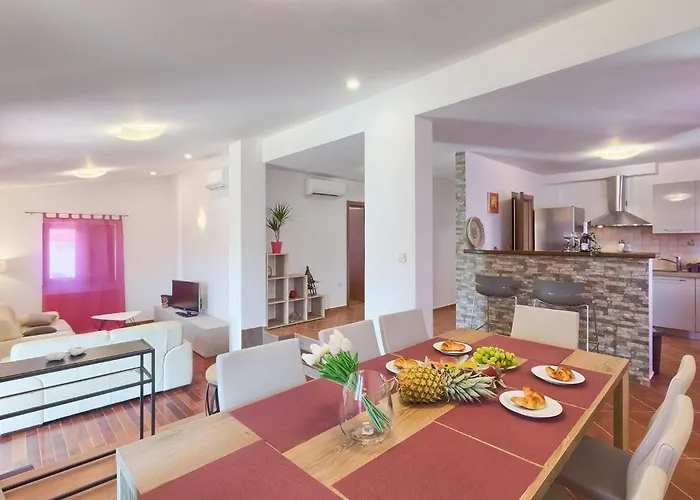 Glory Holiday home Pula