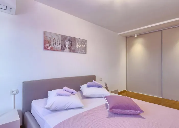 Holiday home Glory *